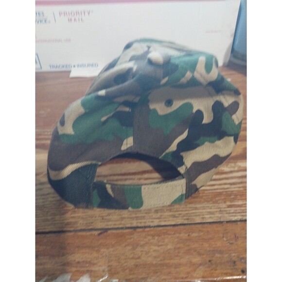 Adjustable Camo Hat - Picture 3 of 5
